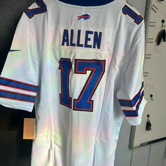 NFL Buffalo Bills Josh Allen - Picture 3 of 8